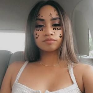 Meet your Posher, Abigail